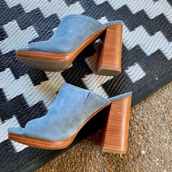 Frye Karissa Mule Open Toe Blue Suede Heels - Picture 2 of 4